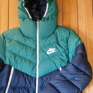 Nike sportswear windrunner jacket